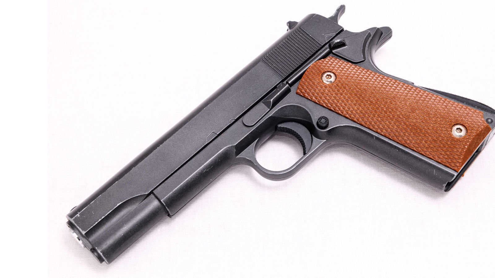 Gun